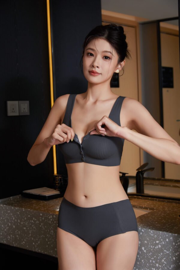 Zambalingerie Wireless Front Closure Super Comfort padded push up bra - Image 2