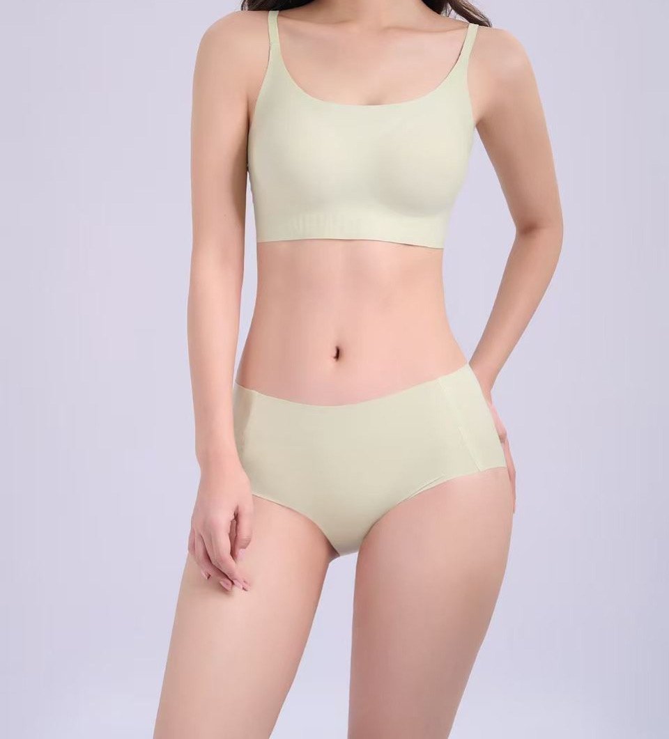 ZAMBA Women’s Seamless Wireless Travel Comfort Bra - Image 5